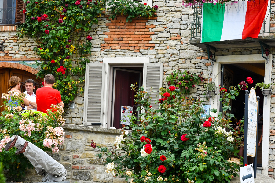 Bossolasco, the Village of the Roses