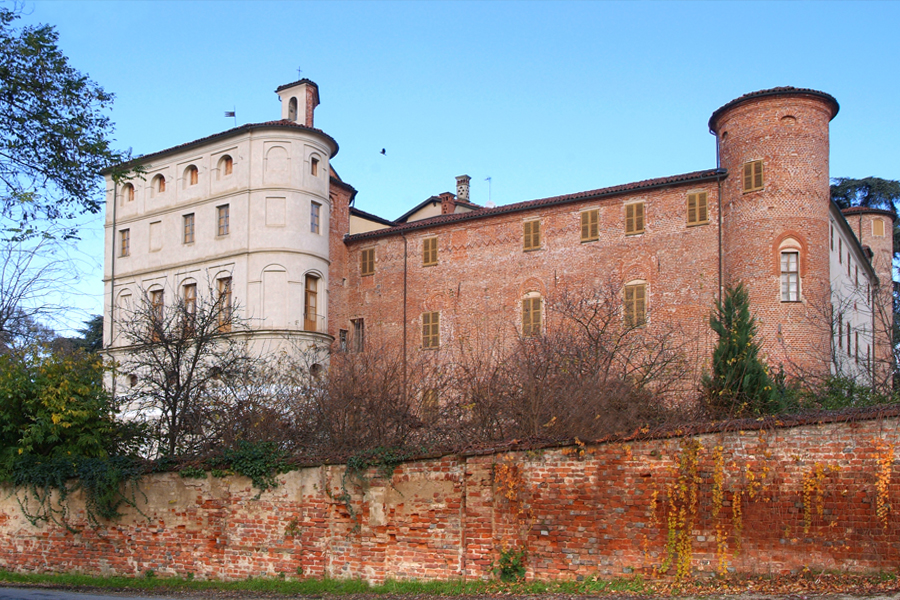 Castle of the Beraudo Counts of Pralormo